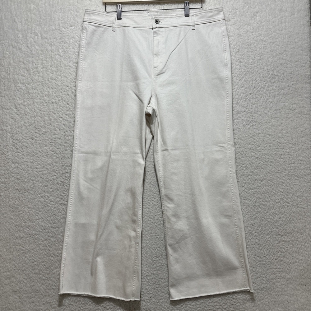 Vineyard Vines Women's Size 33 White High Rise Crop Wide Leg Raw Hem‎ Jeans